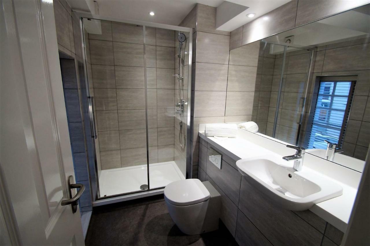 New Park Hotel Carmarthen Eksteriør bilde