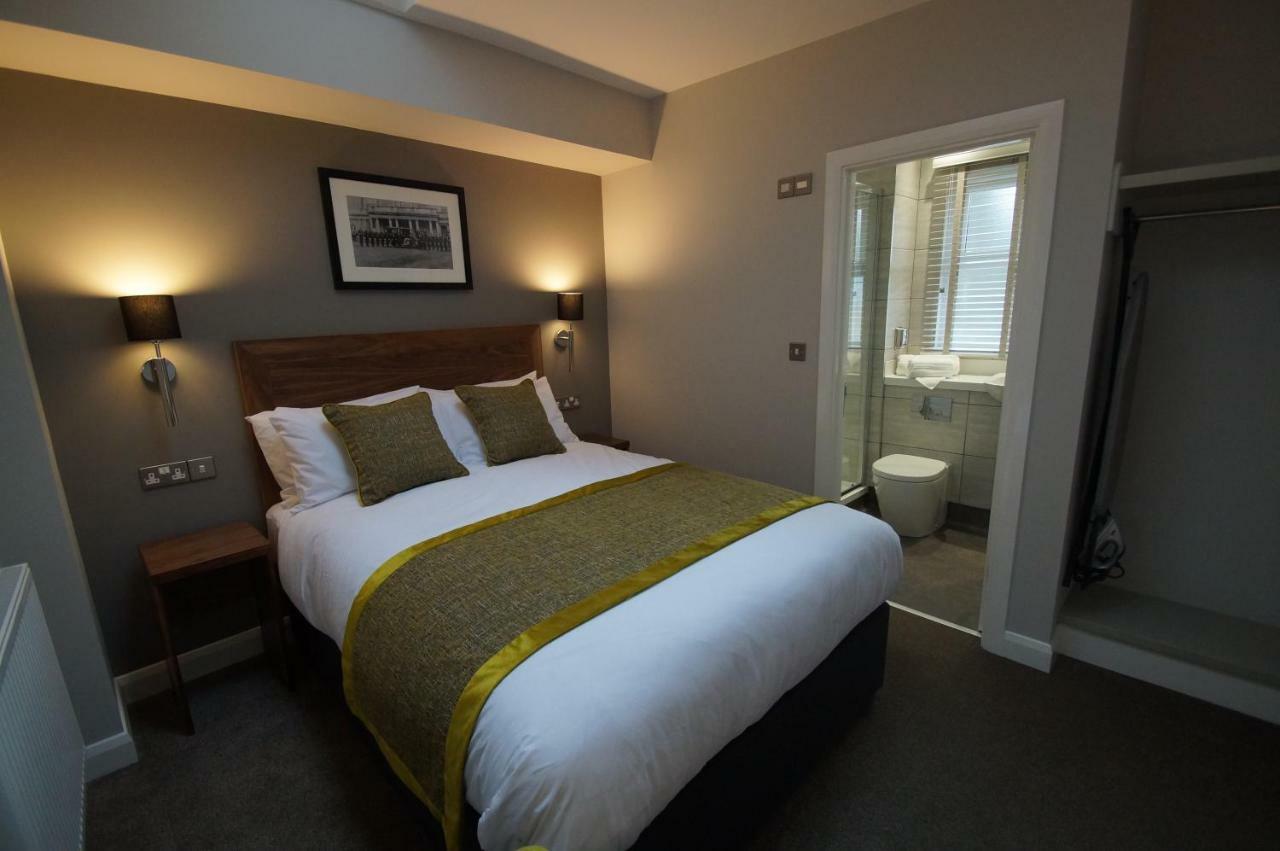 New Park Hotel Carmarthen Eksteriør bilde