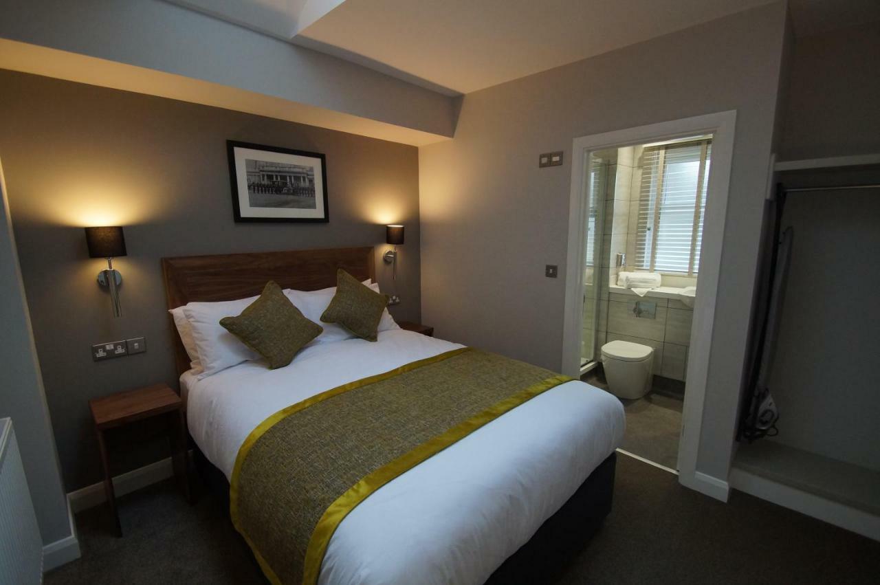 New Park Hotel Carmarthen Eksteriør bilde