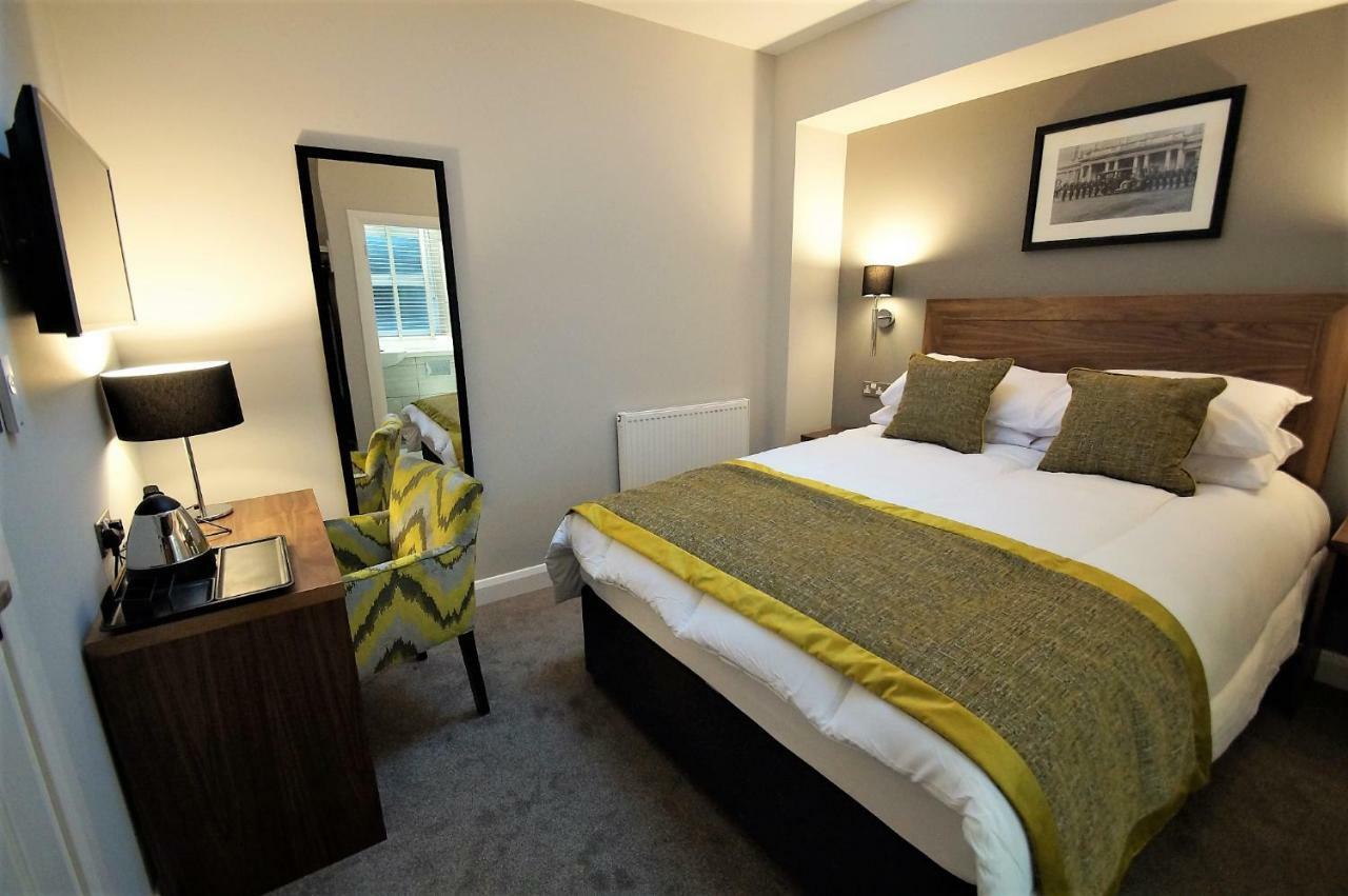 New Park Hotel Carmarthen Eksteriør bilde
