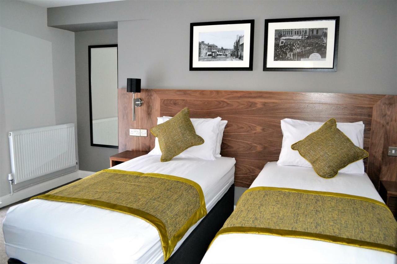 New Park Hotel Carmarthen Eksteriør bilde