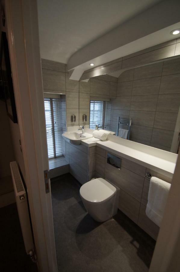 New Park Hotel Carmarthen Eksteriør bilde